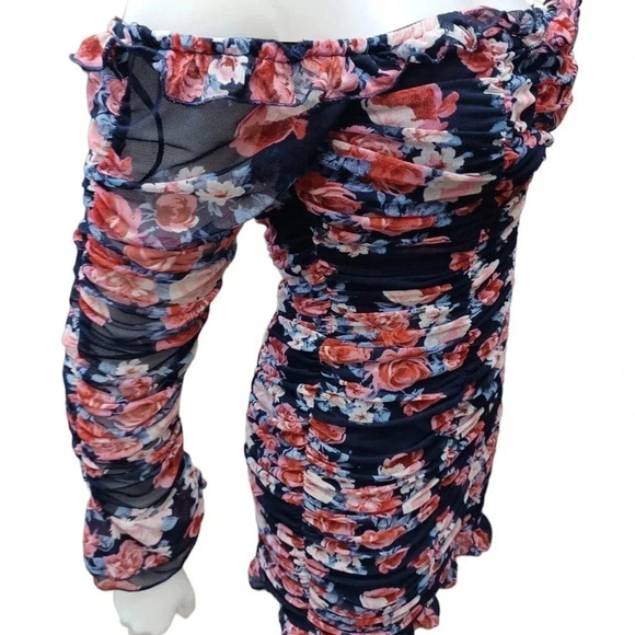 Lulu’s  Navy Blue Floral Ruching Mini Dress Size Large - Picture 4 of 10